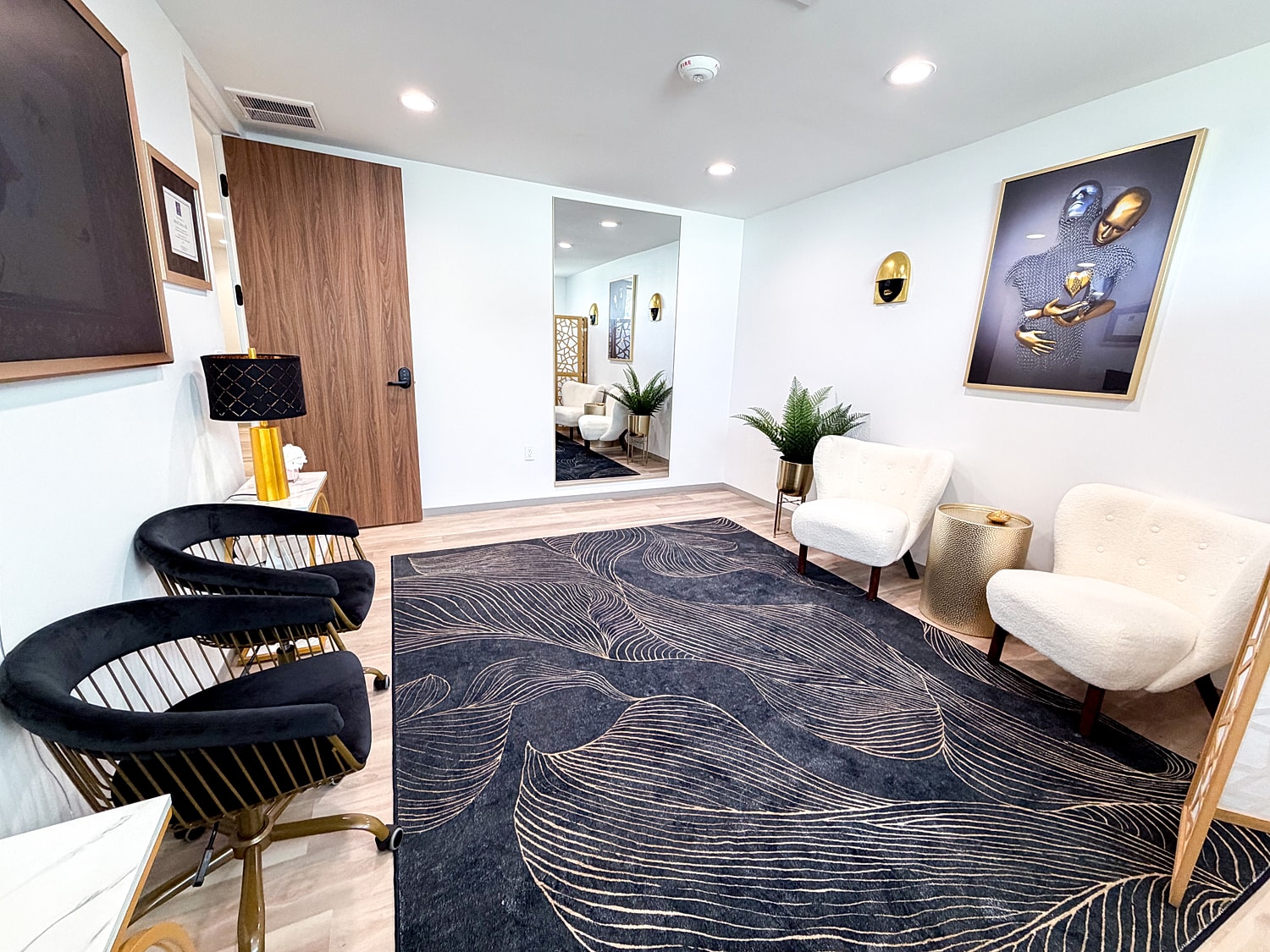 Stylish waiting room with modern decor elements